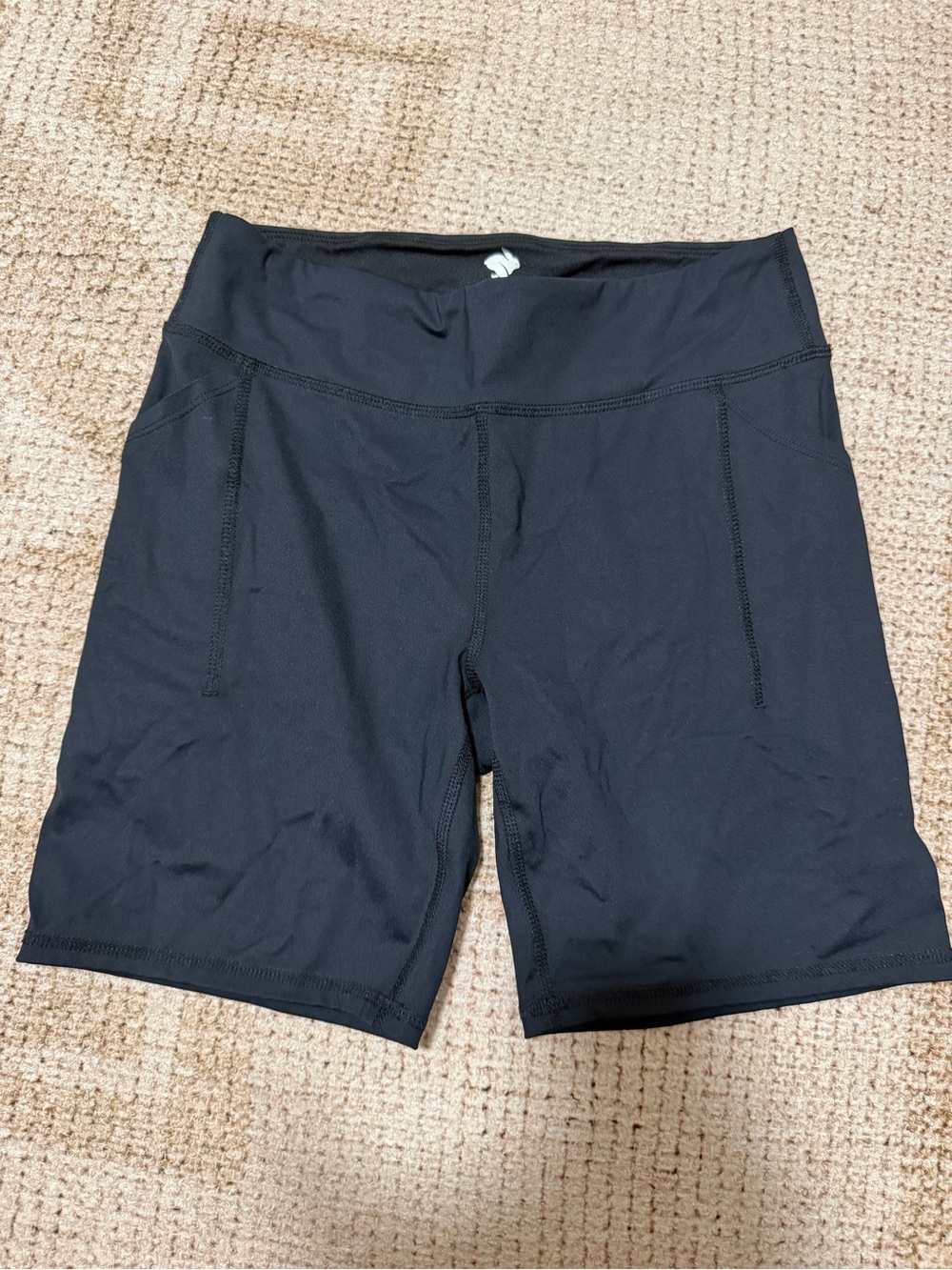 Rabbit speed leggy 7” running short